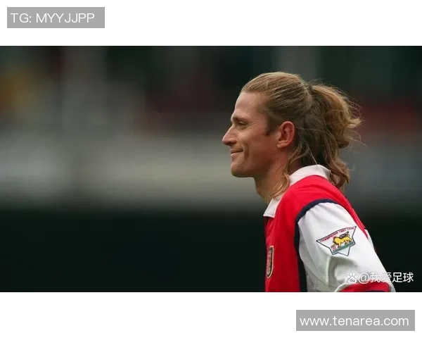 《从绿茵场到银幕：球星与足球电影的传奇碰撞与跨界之旅》